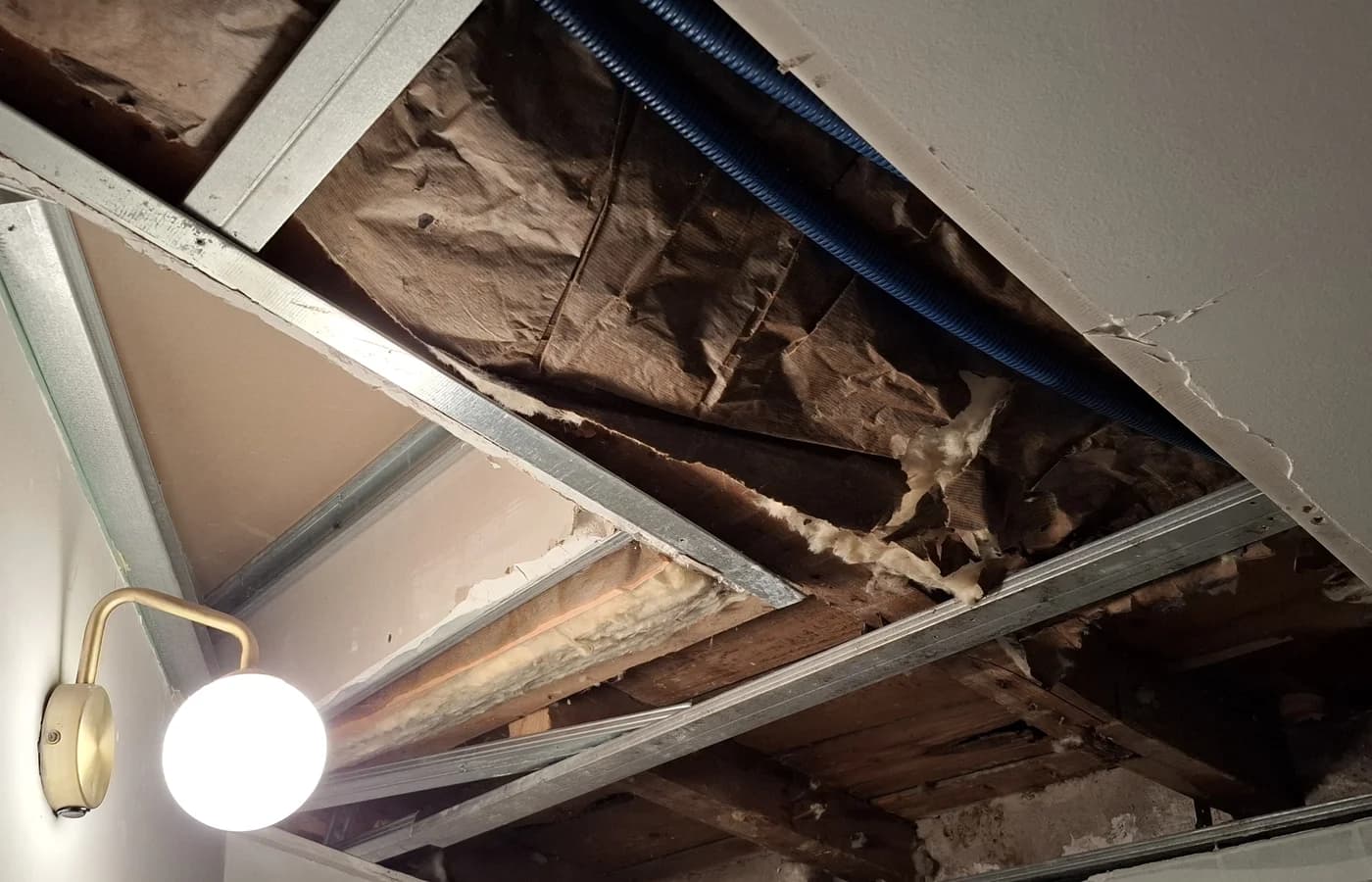 Structure BA13 et isolation pour refection de plafond à Lyon