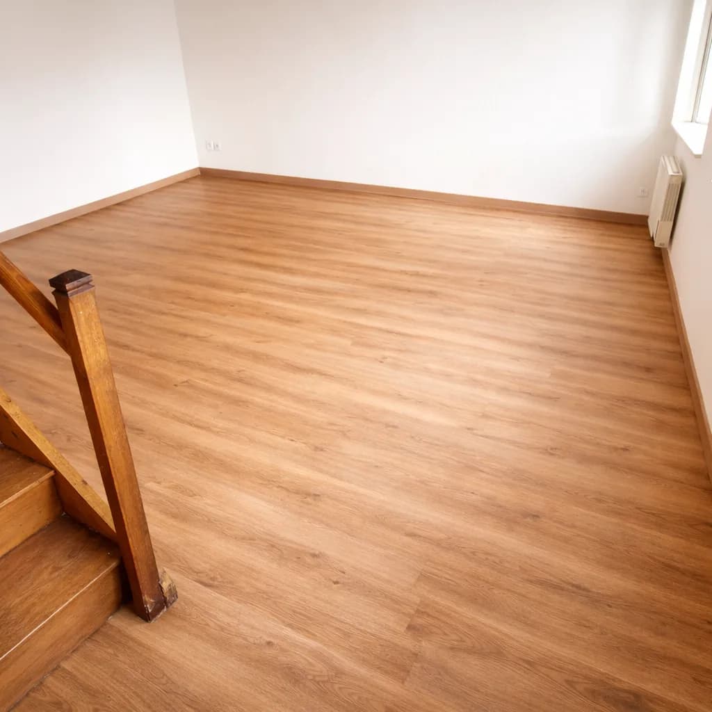 Pose parquet stratifié à Saint-Laurent-de-Mure — Avant/Après – rénovation Parquet à Lyon